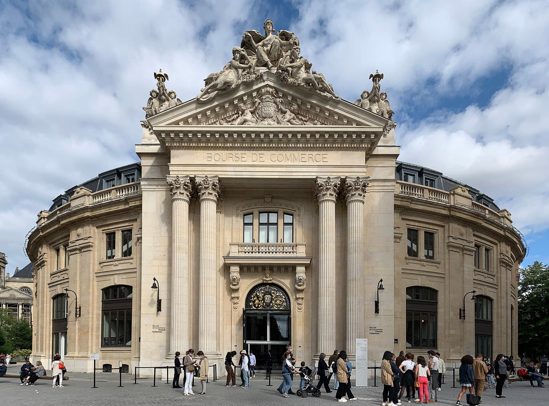 Pinault's Paris Dream: The Bourse de Commerce Opens