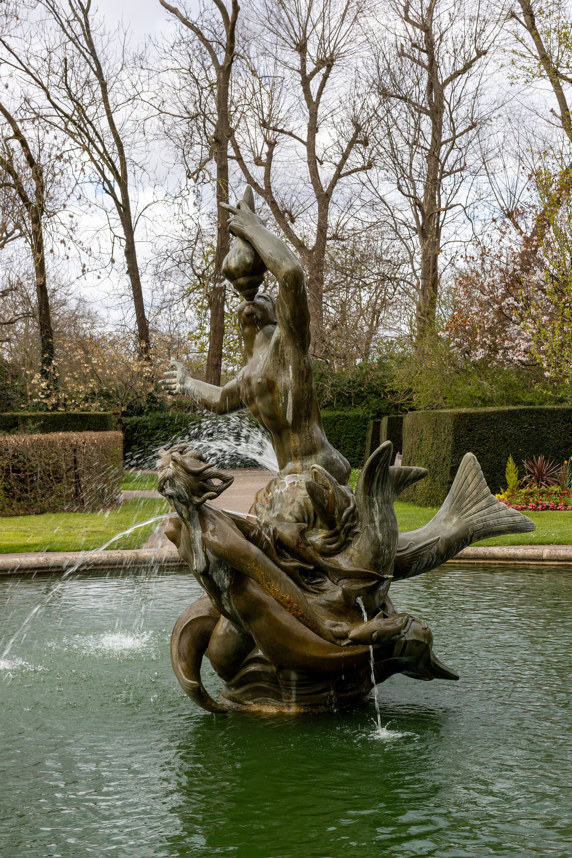 Frieze London 2025: The Art World Pitches Its Tent in Regent's Park