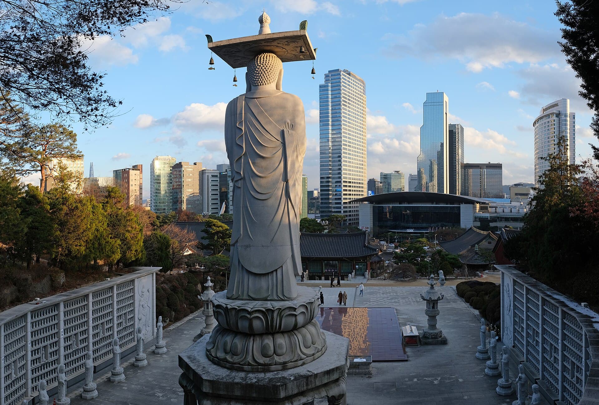 Frieze Plants Its Flag in Asia: Frieze Seoul Debuts