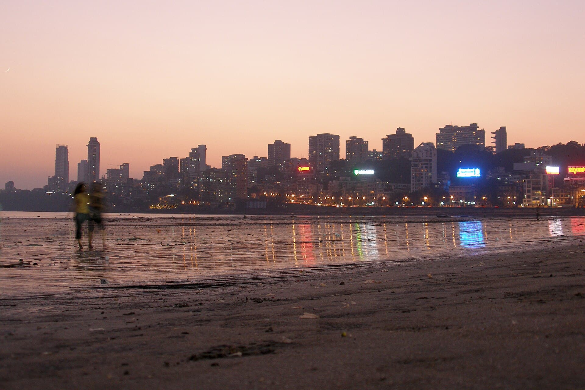 India's Glamorous New Stage: The NMACC Opens in Mumbai
