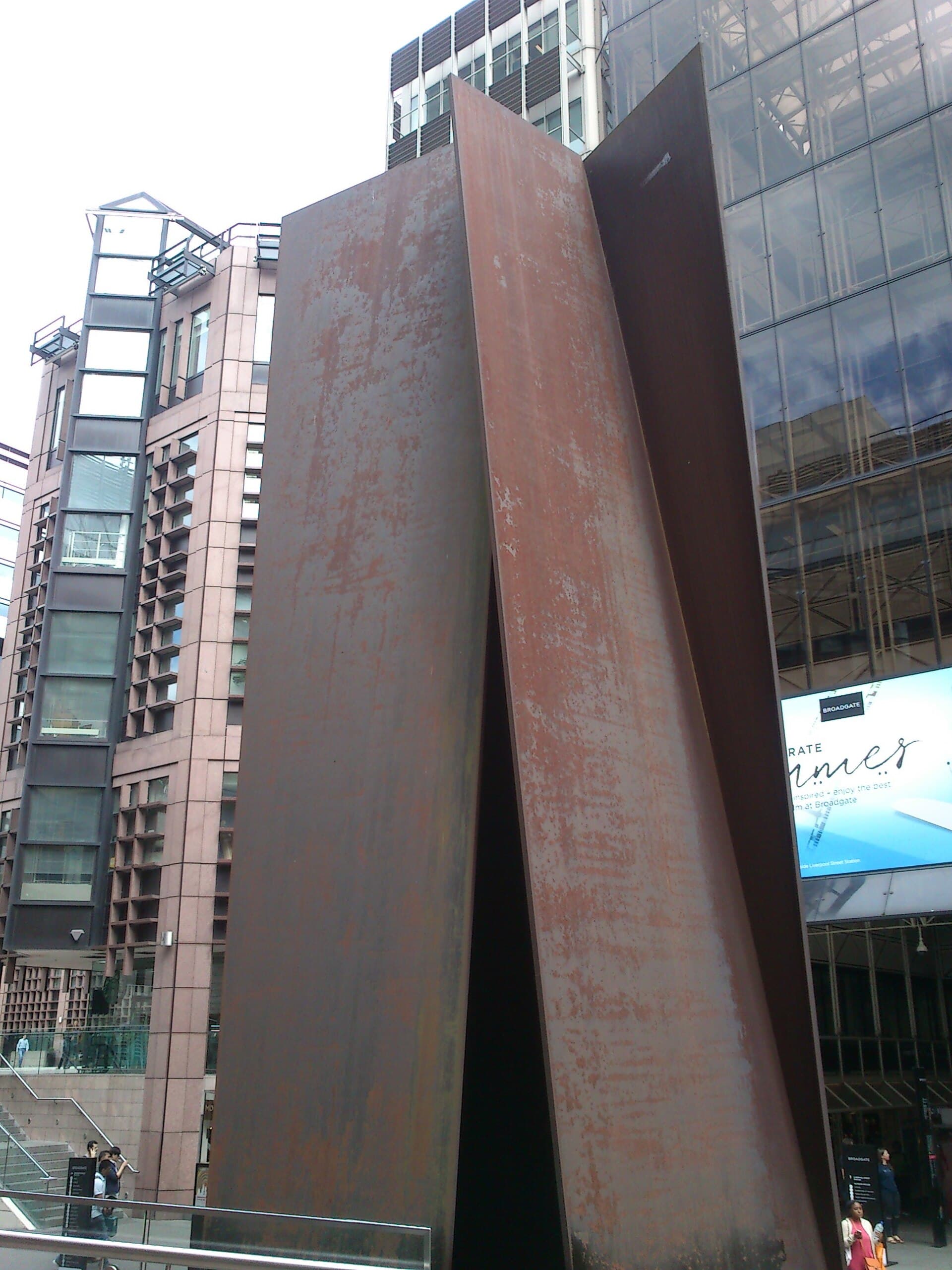 Richard Serra, Sculptor of Monumental Steel, Dies at 85