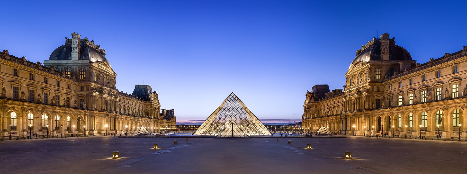 A Room of Her Own: The Louvre Plans a New Home for the Mona Lisa